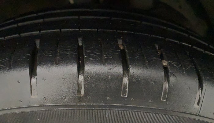 2018 Maruti Baleno ALPHA CVT PETROL 1.2, Petrol, Automatic, 23,656 km, Left Rear Tyre Tread