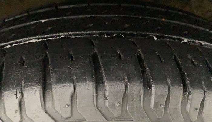 2020 Maruti XL6 ALPHA AT, Petrol, Automatic, 46,275 km, Right Front Tyre Tread