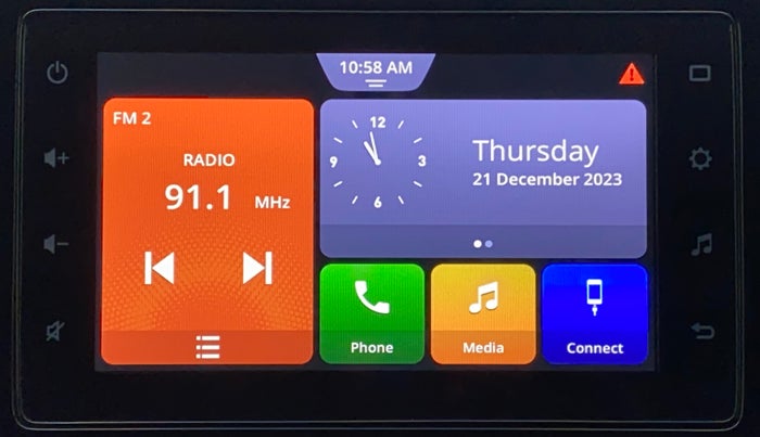 2020 Maruti XL6 ALPHA AT, Petrol, Automatic, 46,275 km, Infotainment System