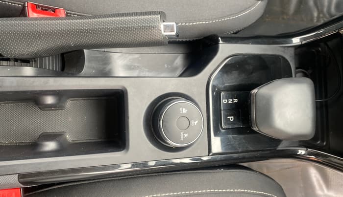2023 Tata NEXON CREATIVE AMT DUAL TONE 1.2 PETROL, Petrol, Automatic, 11,735 km, Gear Lever