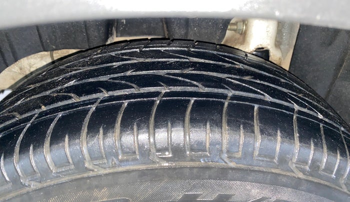 2021 Mahindra XUV300 W6 1.5 DIESEL AMT, Diesel, Automatic, 94,572 km, Right Rear Tyre Tread