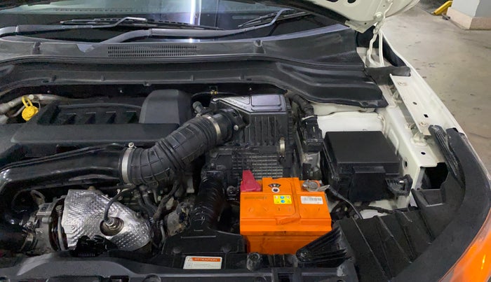 2021 Mahindra XUV300 W6 1.5 DIESEL AMT, Diesel, Automatic, 94,572 km, Engine View - Left