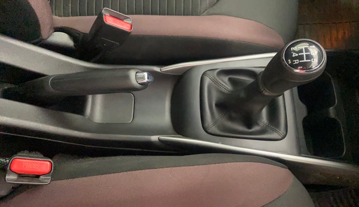 2024 Toyota Urban Cruiser Taisor V 1.0 Petrol MT, Petrol, Manual, 21,390 km, Gear Lever