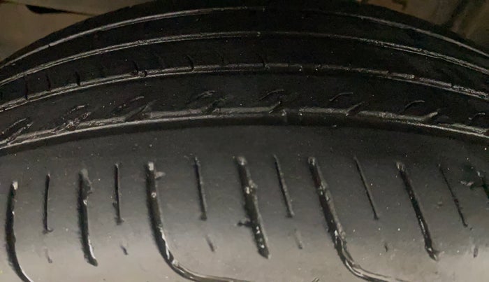 2024 Toyota Urban Cruiser Taisor V 1.0 Petrol MT, Petrol, Manual, 21,390 km, Left Front Tyre Tread