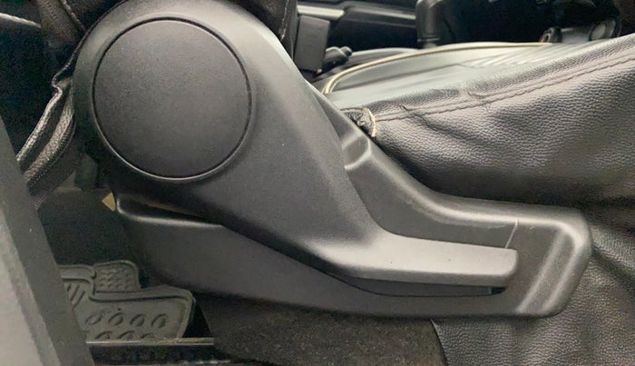 2020 Maruti IGNIS SIGMA 1.2, Petrol, Manual, 39,399 km, Driver Side Adjustment Panel