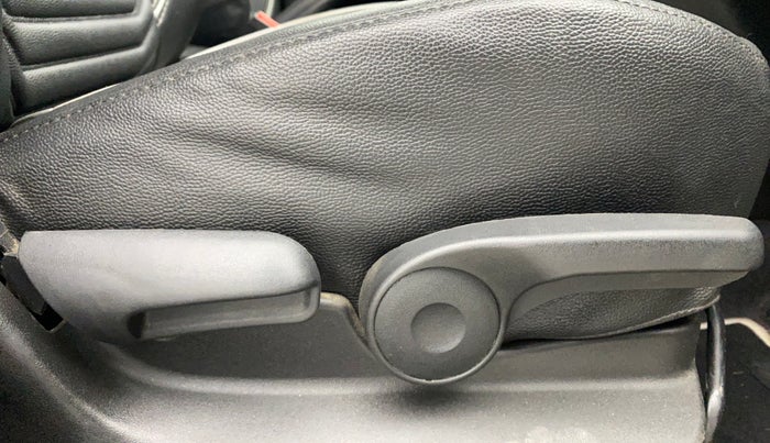 2018 Maruti Vitara Brezza ZDI, Diesel, Manual, 49,233 km, Driver Side Adjustment Panel