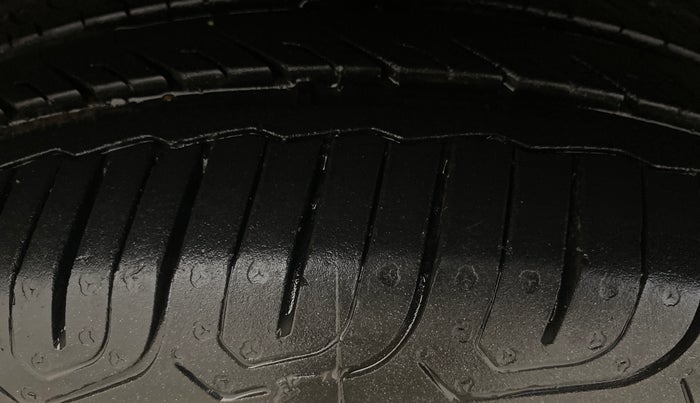 2013 Hyundai i20 ASTA 1.2, Petrol, Manual, 63,013 km, Right Rear Tyre Tread