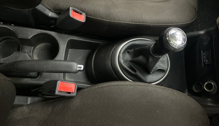 2013 Hyundai i20 ASTA 1.2, Petrol, Manual, 63,013 km, Gear Lever