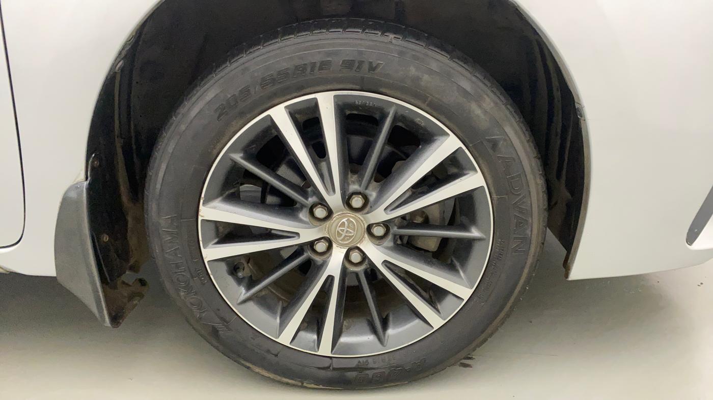 2017 Toyota Corolla Altis VL CVT PETROL, Petrol, Automatic, 56,820 km, Right Front Wheel