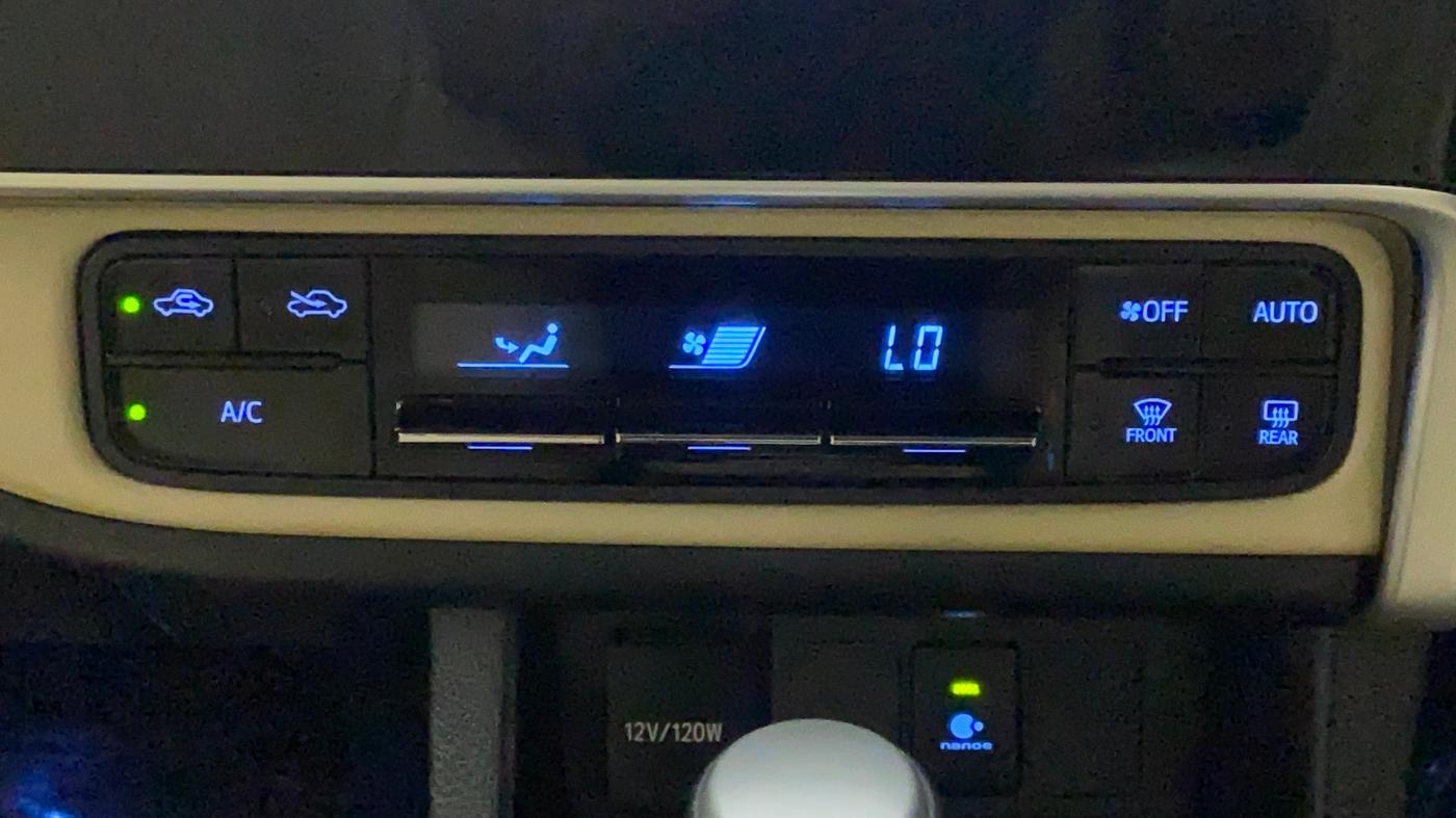 2017 Toyota Corolla Altis VL CVT PETROL, Petrol, Automatic, 56,820 km, Automatic Climate Control