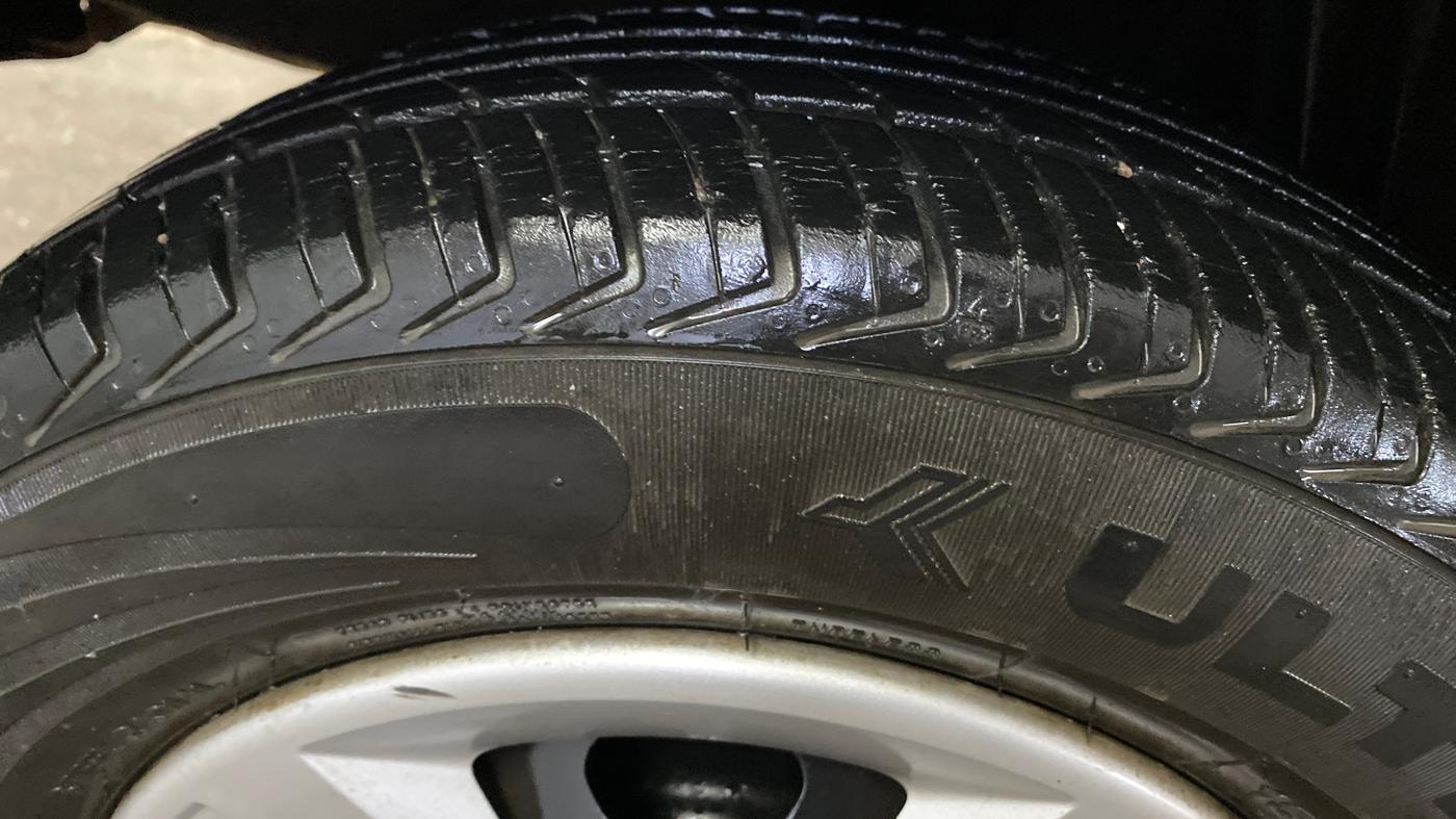 2018 Renault Kwid RXT 1.0 (O), Petrol, Manual, 29,678 km, Right Rear Tyre Tread
