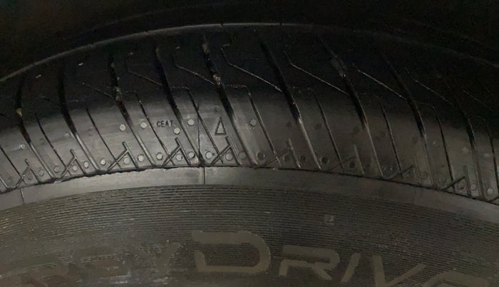 2019 Skoda Rapid 1.6 MPI ACTIVE, Petrol, Manual, 43,215 km, Right Front Tyre Tread