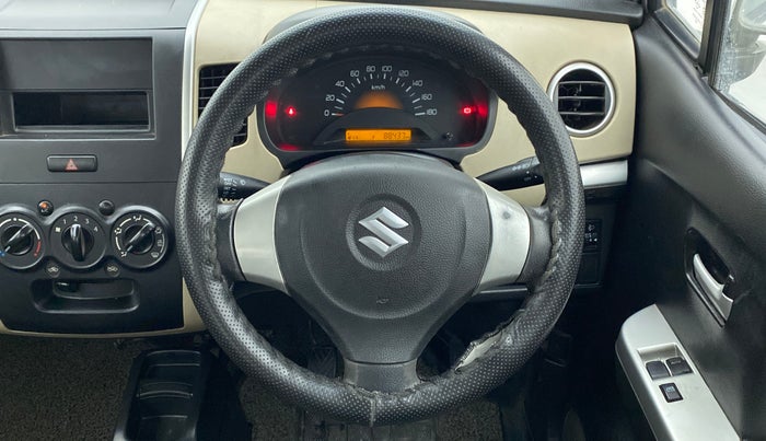 2017 Maruti Wagon R 1.0 LXI, Petrol, Manual, 88,506 km, Steering Wheel Close Up