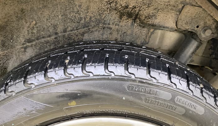 2016 Maruti Wagon R 1.0 VXI AMT, Petrol, Automatic, 74,465 km, Left Rear Tyre Tread
