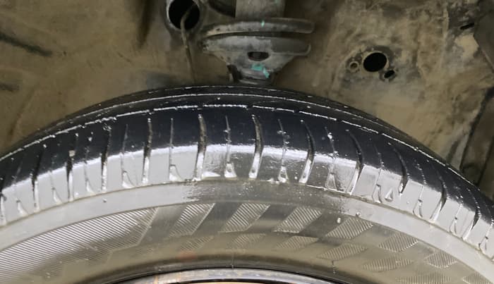 2016 Maruti Wagon R 1.0 VXI AMT, Petrol, Automatic, 74,465 km, Right Front Tyre Tread