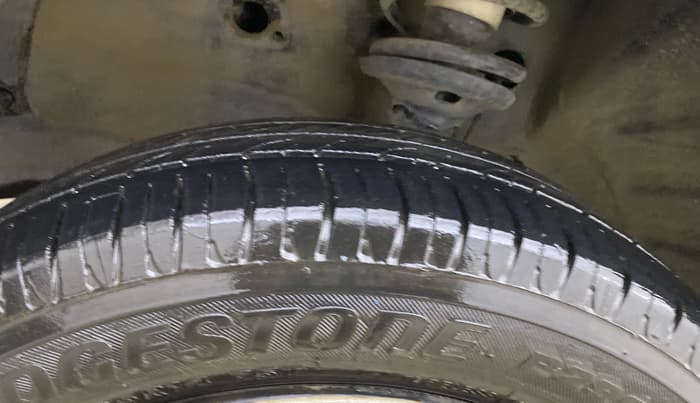 2016 Maruti Wagon R 1.0 VXI AMT, Petrol, Automatic, 74,465 km, Left Front Tyre Tread