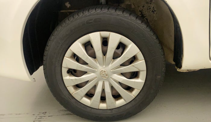 2011 Toyota Etios Liva G, Petrol, Manual, 67,906 km, Left Front Wheel
