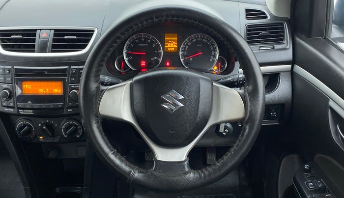 2016 Maruti Swift VXI, Petrol, Manual, 32,381 km, Steering Wheel Close Up