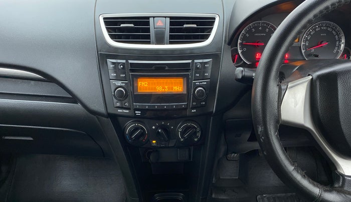 2016 Maruti Swift VXI, Petrol, Manual, 32,381 km, Air Conditioner