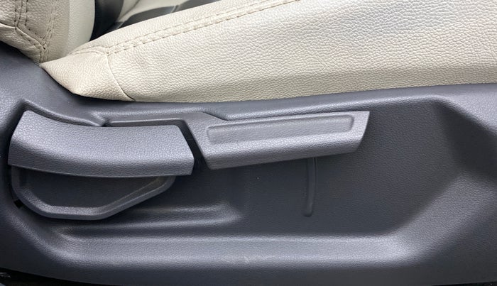 2021 Hyundai GRAND I10 NIOS SPORTZ PETROL, Petrol, Manual, 35,494 km, Driver Side Adjustment Panel