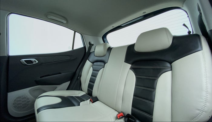 2021 Hyundai GRAND I10 NIOS SPORTZ PETROL, Petrol, Manual, 35,494 km, Right Side Rear Door Cabin