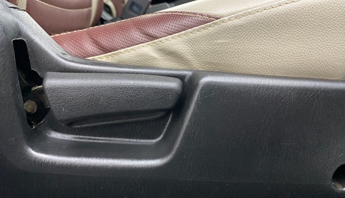 2019 Maruti Alto LXI, Petrol, Manual, 17,754 km, Driver Side Adjustment Panel