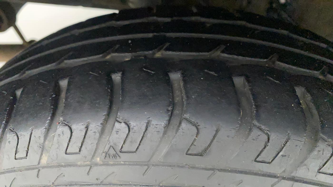 2017 Datsun Go T, Petrol, Manual, 55,770 km, Right Rear Tyre Tread