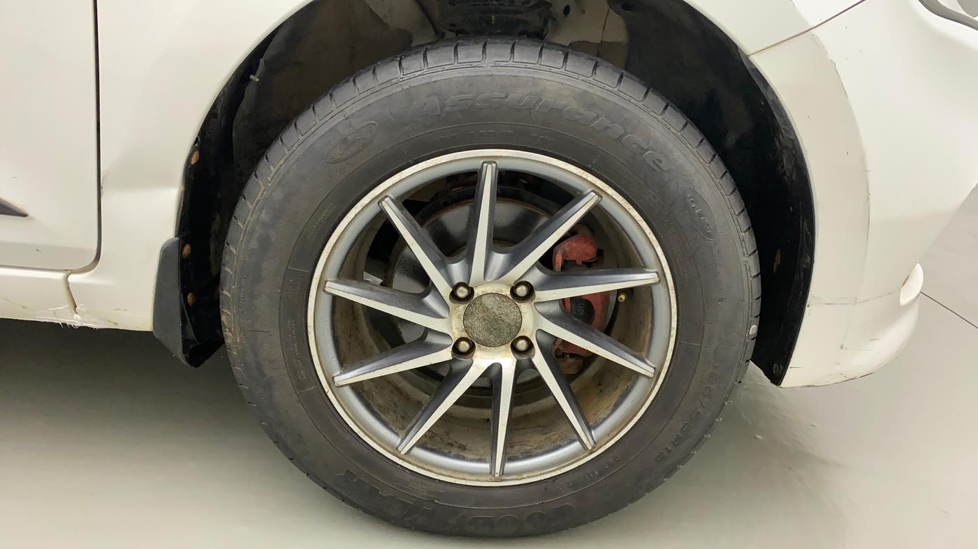 2016 Hyundai Elite i20 MAGNA 1.2, Petrol, Manual, 43,099 km, Right Front Wheel