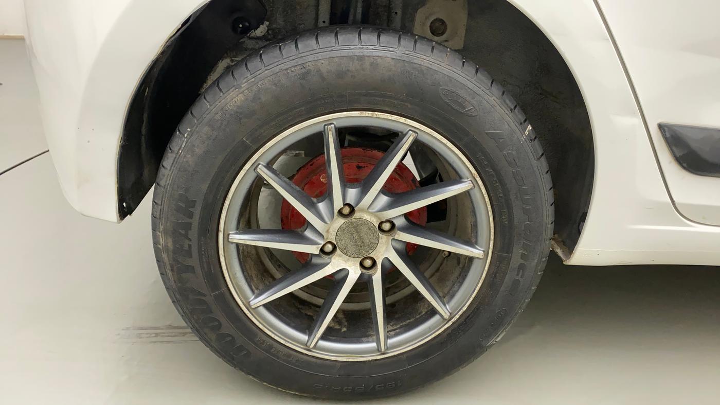 2016 Hyundai Elite i20 MAGNA 1.2, Petrol, Manual, 43,099 km, Right Rear Wheel