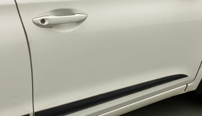2016 Hyundai Elite i20 MAGNA 1.2, Petrol, Manual, 43,099 km, Driver-side door - Slightly dented