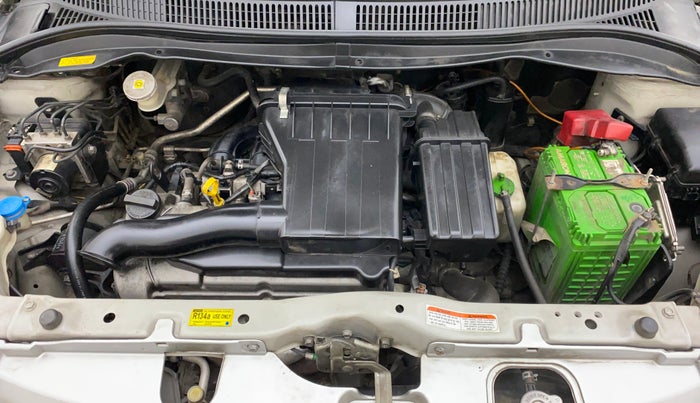 2011 Maruti Swift VXI, Petrol, Manual, 1,34,096 km, Open Bonet