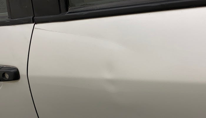 2011 Maruti Swift VXI, Petrol, Manual, 1,34,096 km, Rear left door - Slightly dented