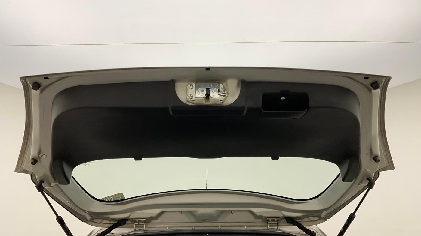 2011 Maruti Swift VXI, Petrol, Manual, 1,34,096 km, Boot Door Open