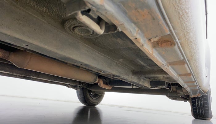 2011 Maruti Swift VXI, Petrol, Manual, 1,34,096 km, Right Side Underbody