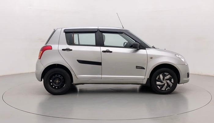2011 Maruti Swift VXI, Petrol, Manual, 1,34,096 km, Right Side View