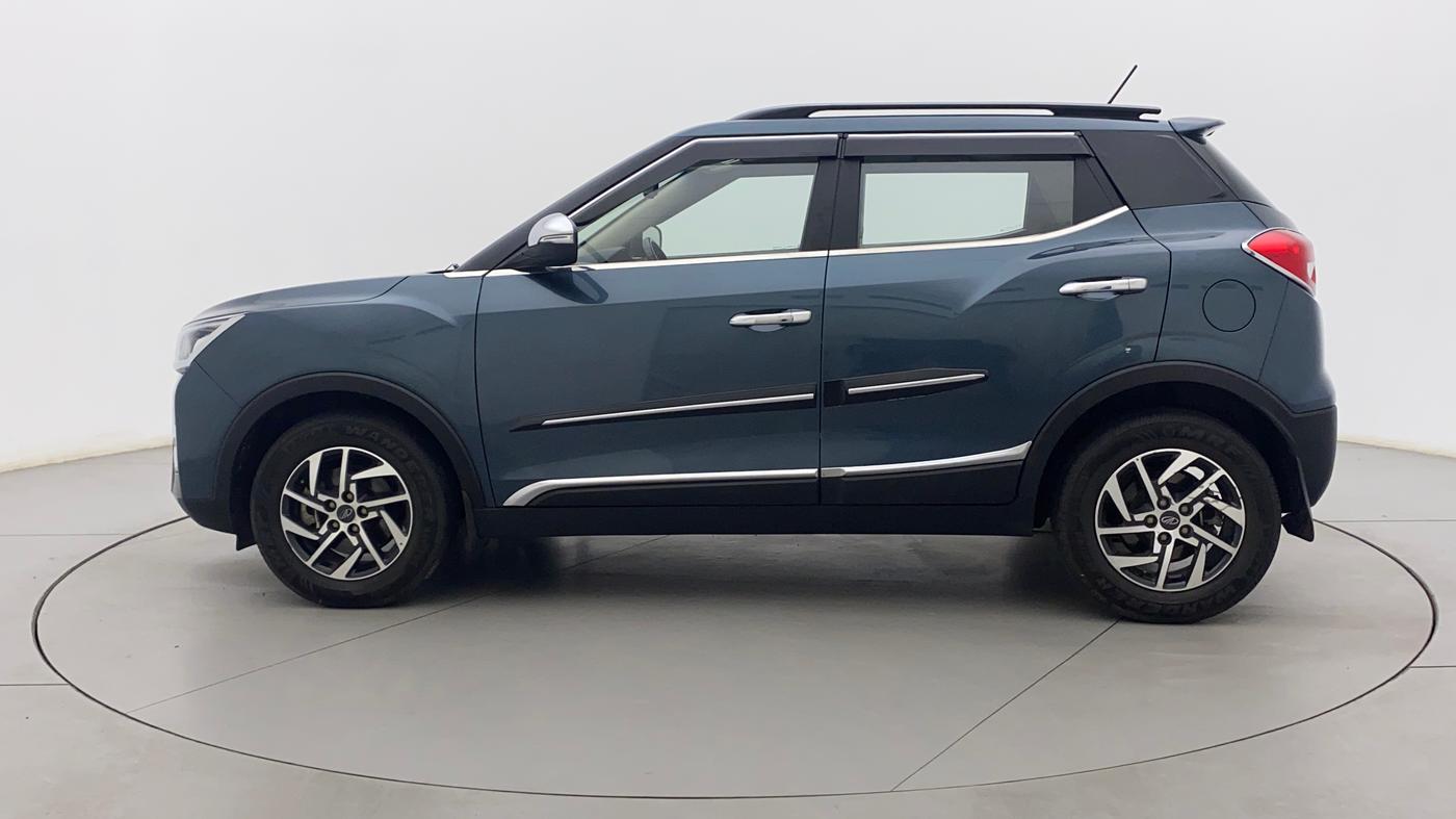 2022 Mahindra XUV300 W8 (O) 1.2 PETROL AMT, Petrol, Automatic, 20,556 km, Left Side