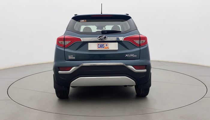 2022 Mahindra XUV300 W8 (O) 1.2 PETROL AMT, Petrol, Automatic, 20,556 km, Back/Rear