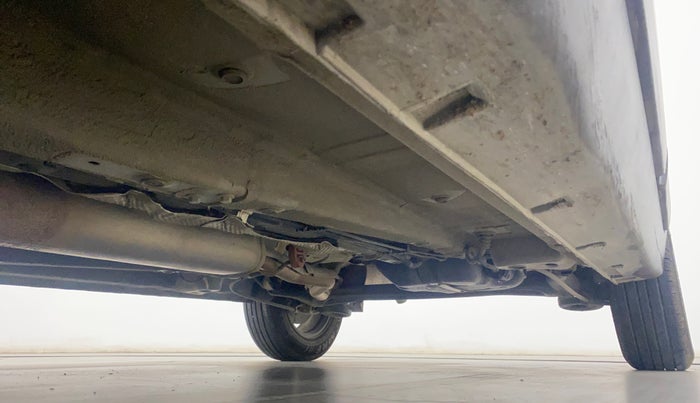 2022 Mahindra XUV300 W8 (O) 1.2 PETROL AMT, Petrol, Automatic, 20,556 km, Right Side Underbody