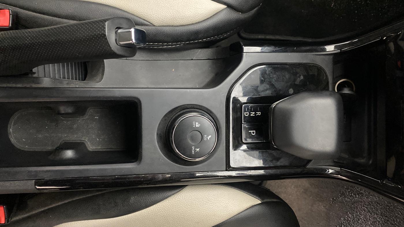 2024 Tata NEXON CREATIVE+ SUNROOF DCA 1.2 PETROL, Petrol, Automatic, 10,825 km, Gear Lever