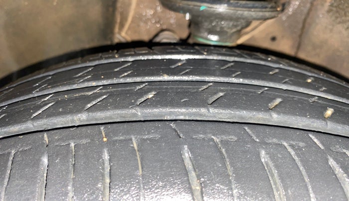 2022 Maruti IGNIS ALPHA 1.2 AMT, Petrol, Automatic, 28,005 km, Left Front Tyre Tread