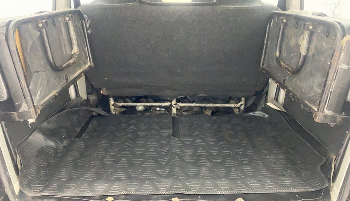 2022 Maruti Eeco 5 STR AC (O), Petrol, Manual, 30,049 km, Boot Inside