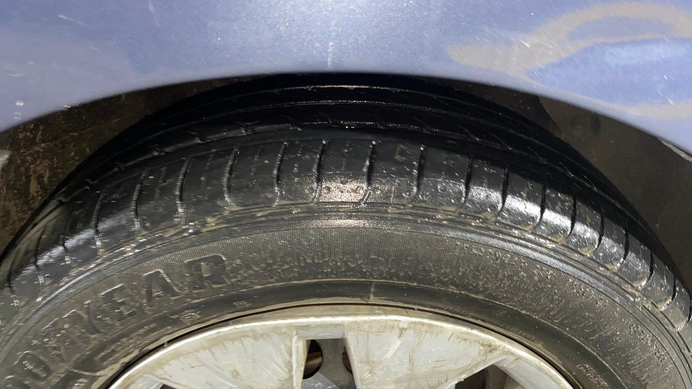 2015 Hyundai Xcent S 1.2, Petrol, Manual, 69,126 km, Right Front Tyre Tread