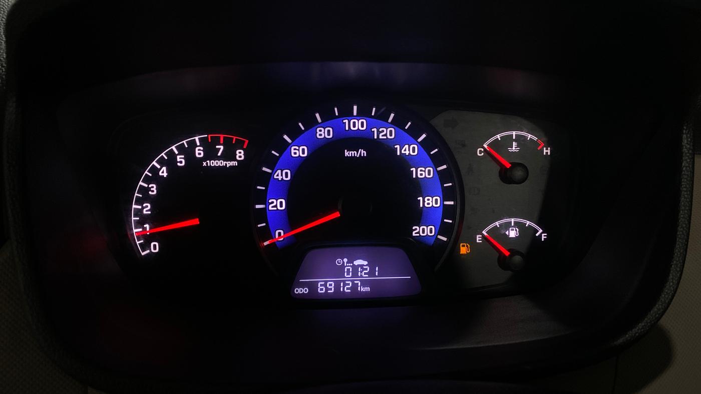 2015 Hyundai Xcent S 1.2, Petrol, Manual, 69,126 km, Odometer Image