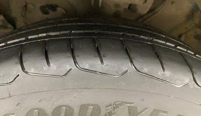 2022 KIA SELTOS HTX IVT 1.5 PETROL, Petrol, Automatic, 46,482 km, Left Front Tyre Tread