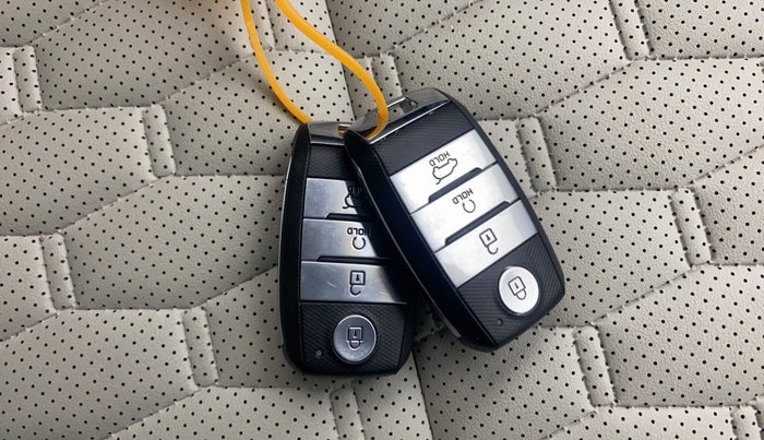 2022 KIA SELTOS HTX IVT 1.5 PETROL, Petrol, Automatic, 46,482 km, Key Close Up