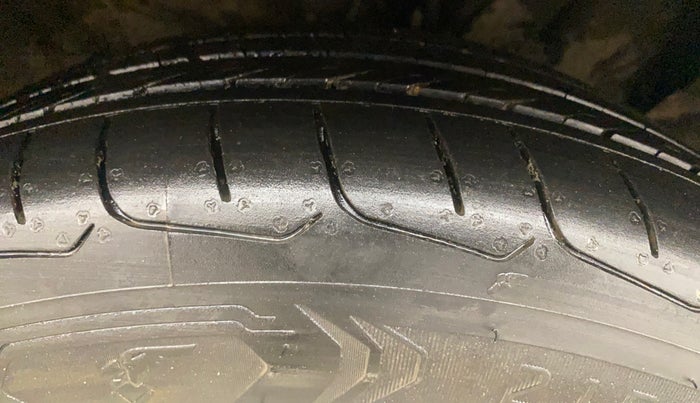 2022 KIA SELTOS HTX IVT 1.5 PETROL, Petrol, Automatic, 46,482 km, Right Front Tyre Tread