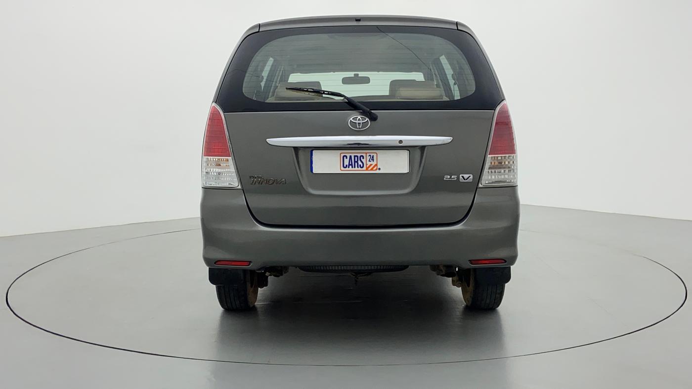 2009 Toyota Innova 2.5 V 8 STR, Diesel, Manual, 2,06,512 km, Back/Rear