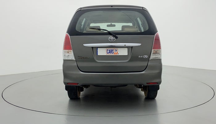 2009 Toyota Innova 2.5 V 8 STR, Diesel, Manual, 2,06,512 km, Back/Rear