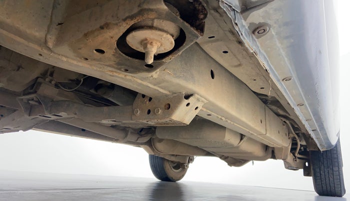 2009 Toyota Innova 2.5 V 8 STR, Diesel, Manual, 2,06,512 km, Right Side Underbody