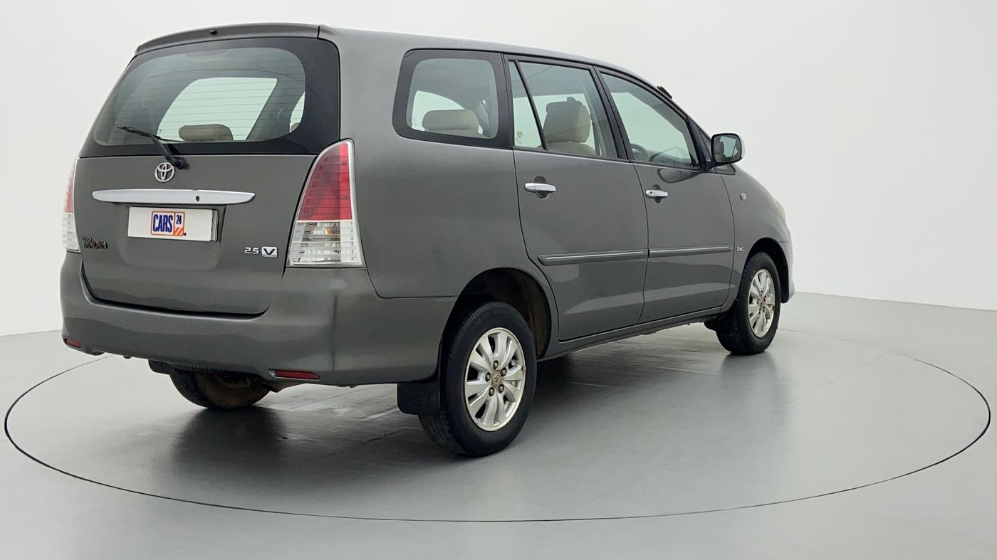 2009 Toyota Innova 2.5 V 8 STR, Diesel, Manual, 2,06,512 km, Right Back Diagonal